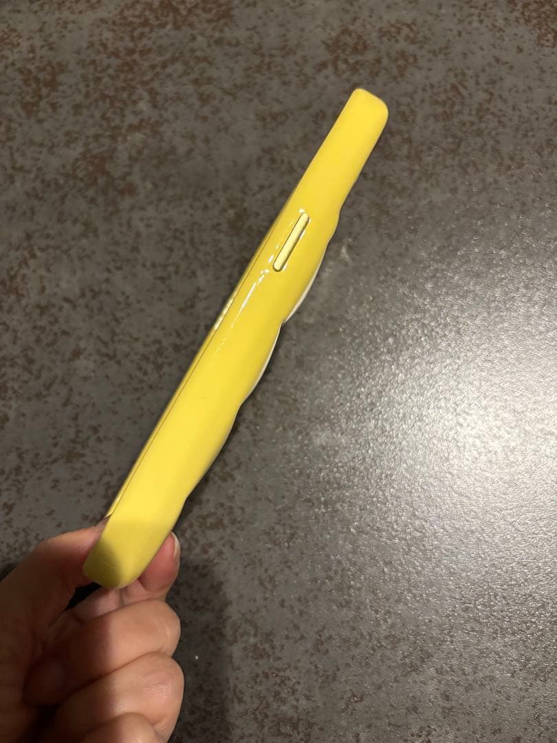 ち*お様 urban sophisticationスマホケースiPhone15