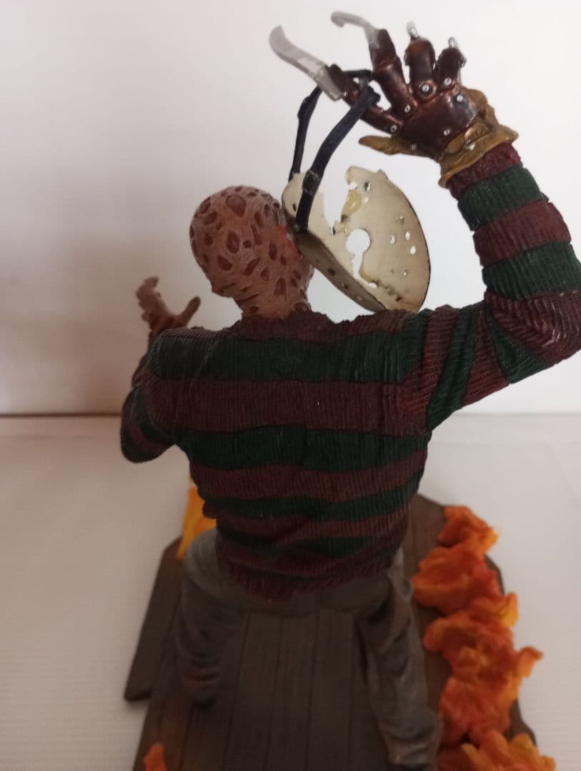 超レア　フレディ VS ジェイソン 世界限定６５０体 フィギュア