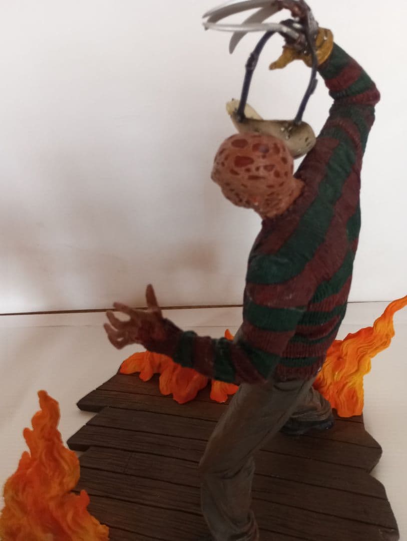 超レア　フレディ VS ジェイソン 世界限定６５０体 フィギュア