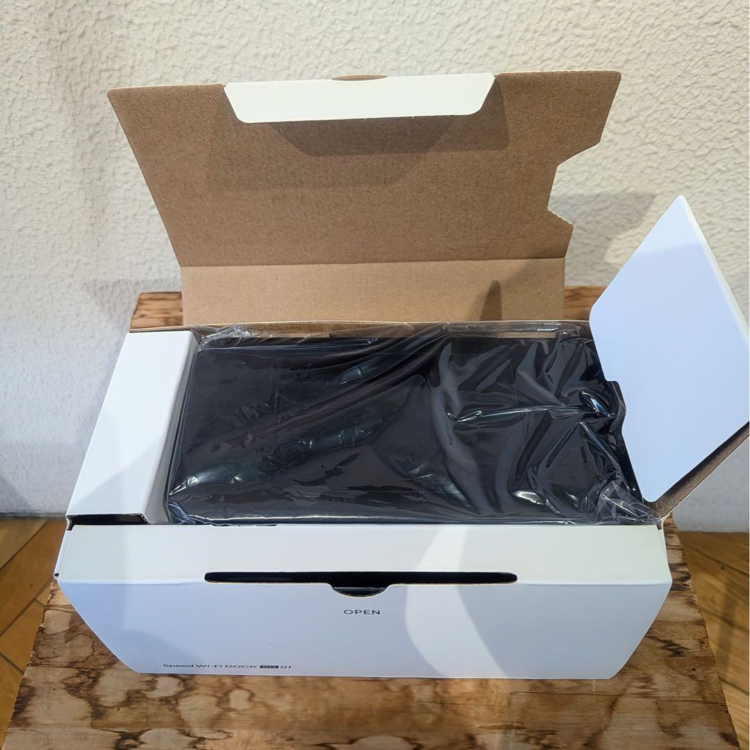 Speed Wi-Fi DOCK 5G 01 モバイルルーター