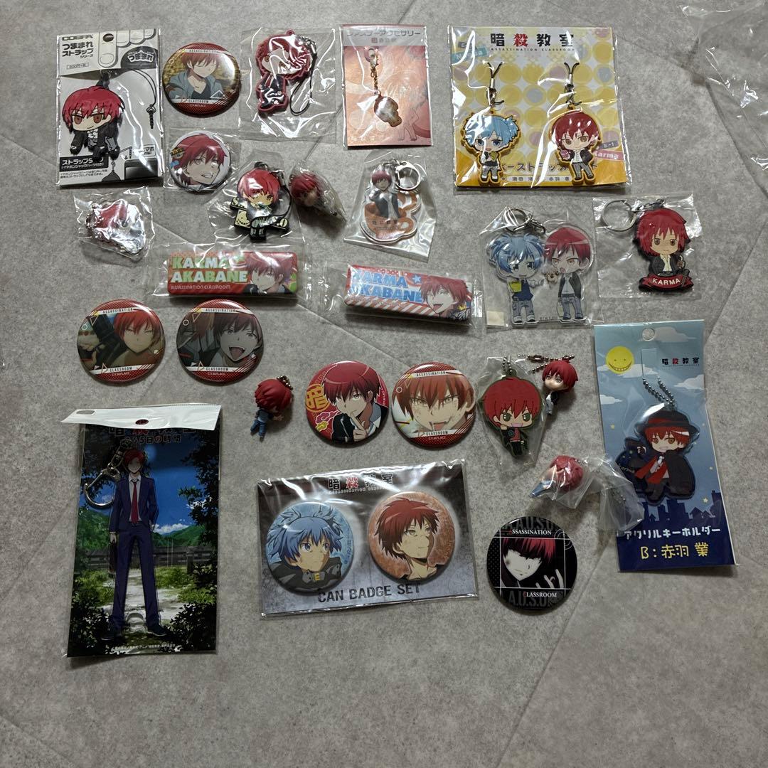 暗殺教室 赤羽業 ステッカー ポストカード 缶バッジ　ラバーキーホルダーセット