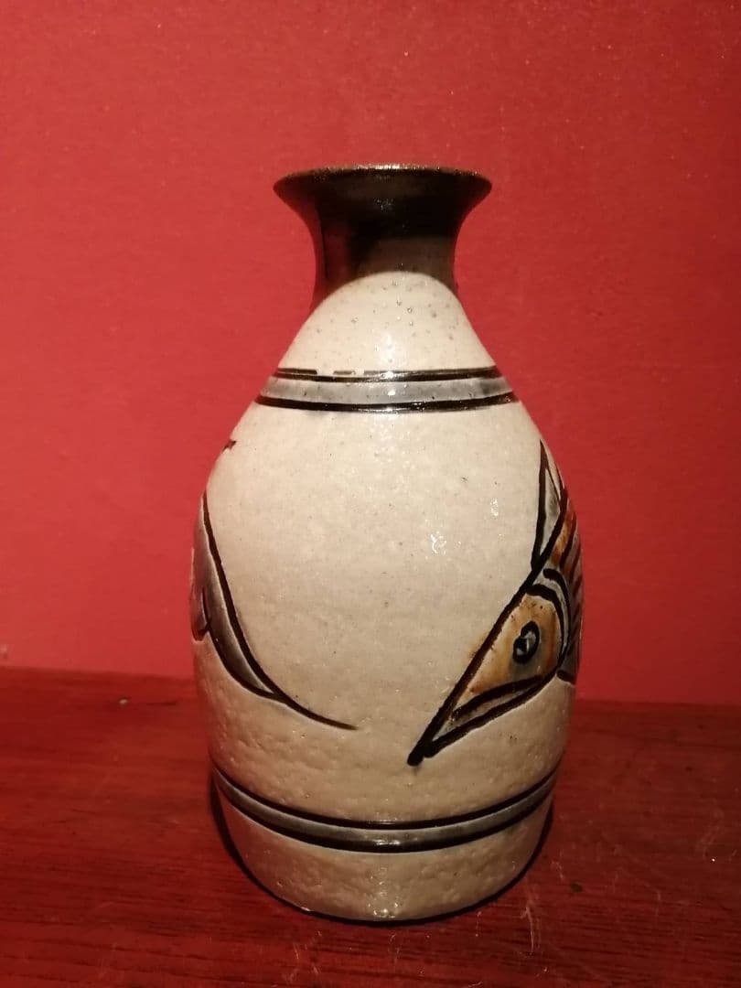 金城次郎・作　魚文徳利