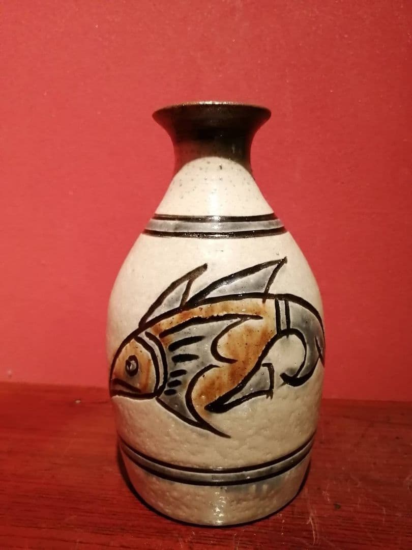 金城次郎・作　魚文徳利