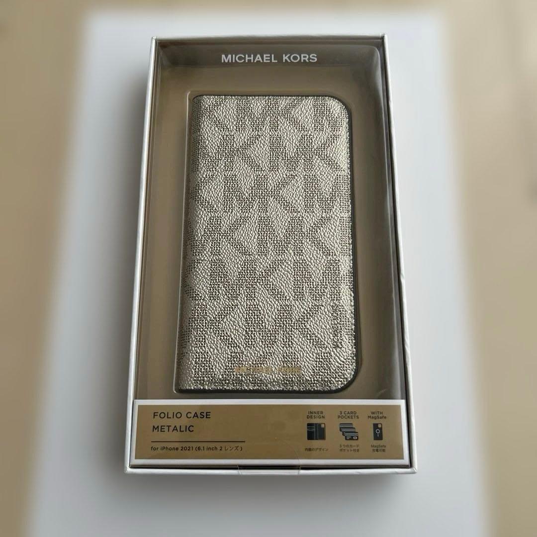 マイケルコースiPhone14ケース　手帳型