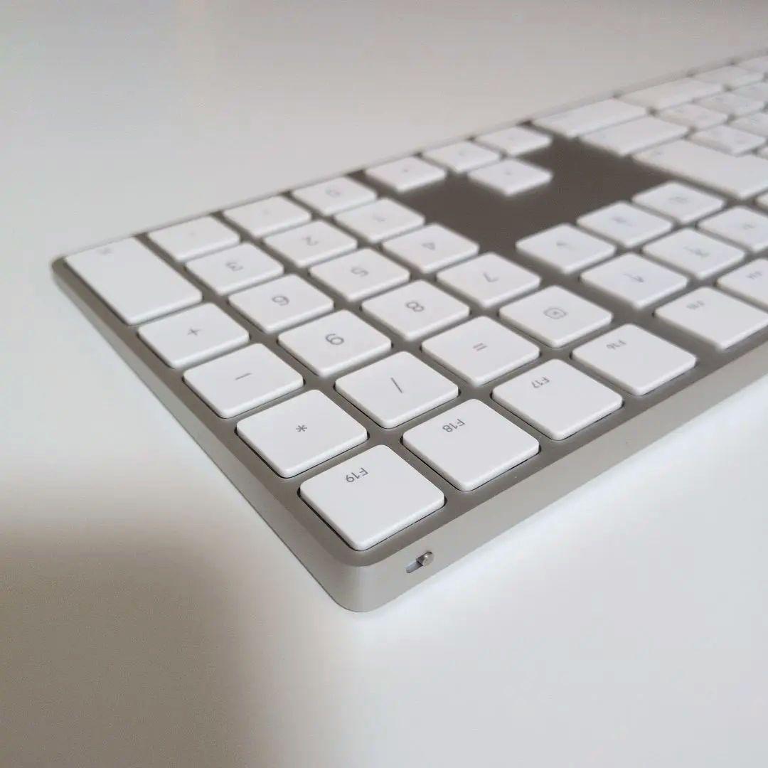 マジックキーボード Magic Keyboard フルサイズ