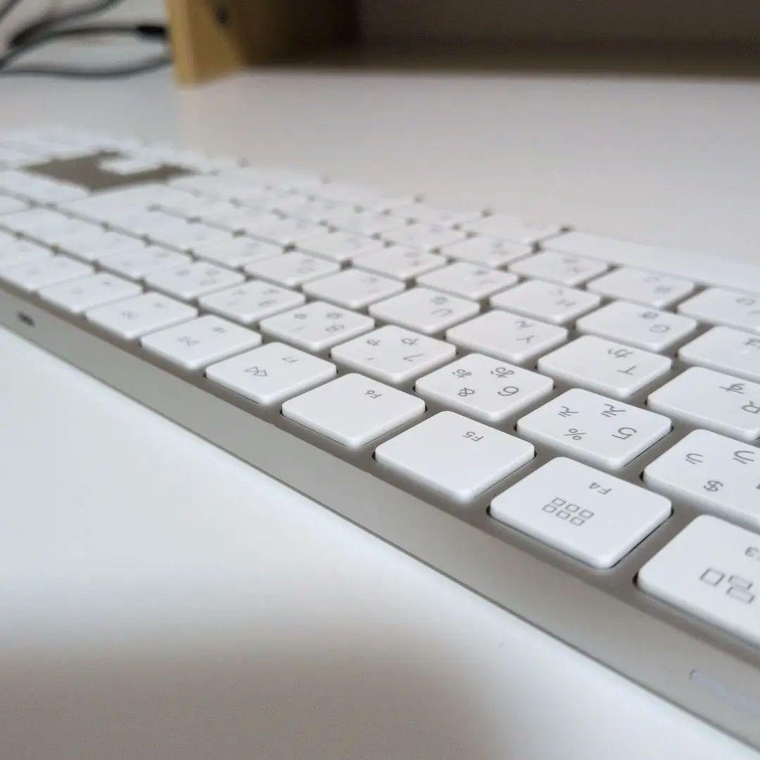 マジックキーボード Magic Keyboard フルサイズ