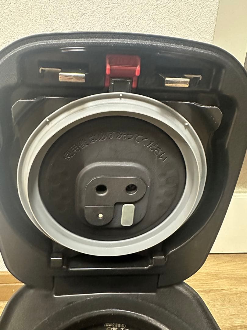 タイガー土鍋圧力IHジャー炊飯器　3.5合炊き JPJ-A060 2019年製