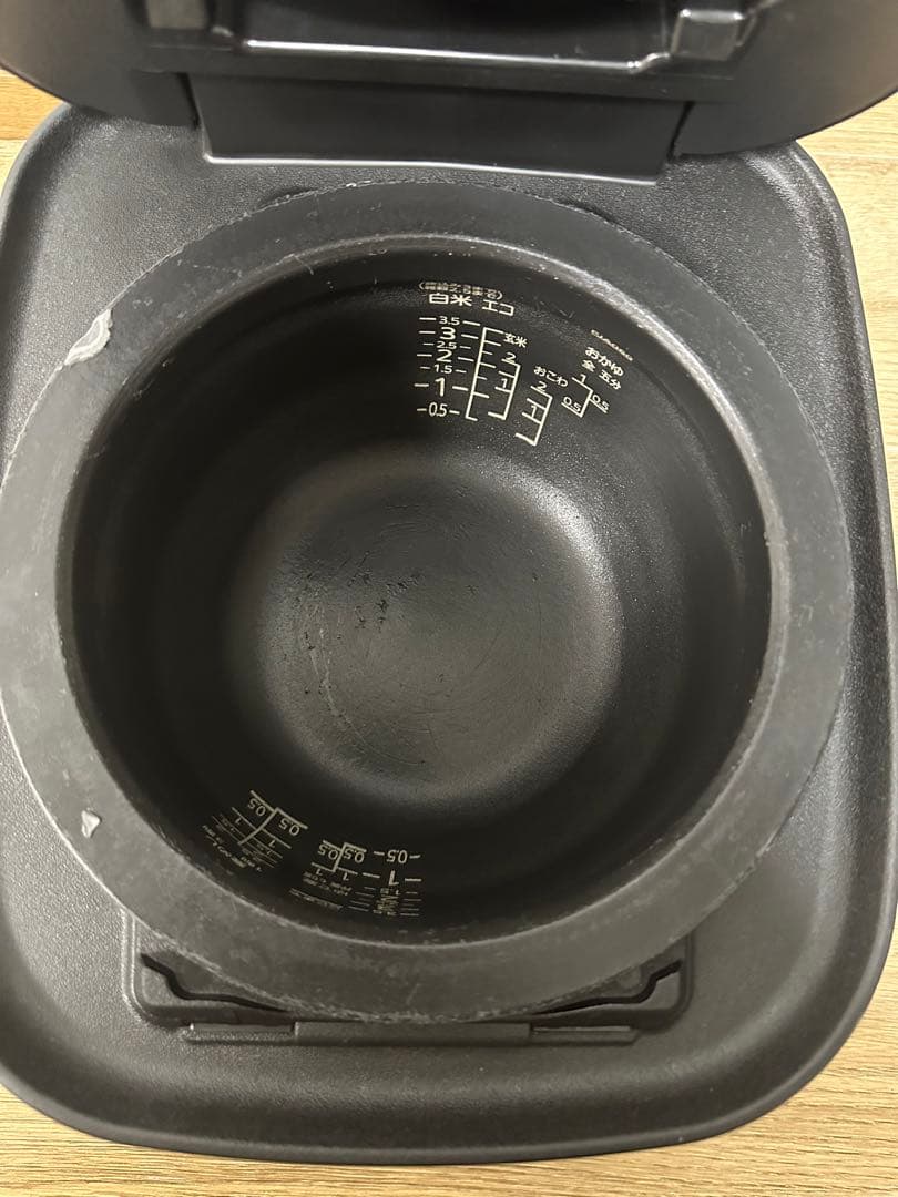 タイガー土鍋圧力IHジャー炊飯器　3.5合炊き JPJ-A060 2019年製