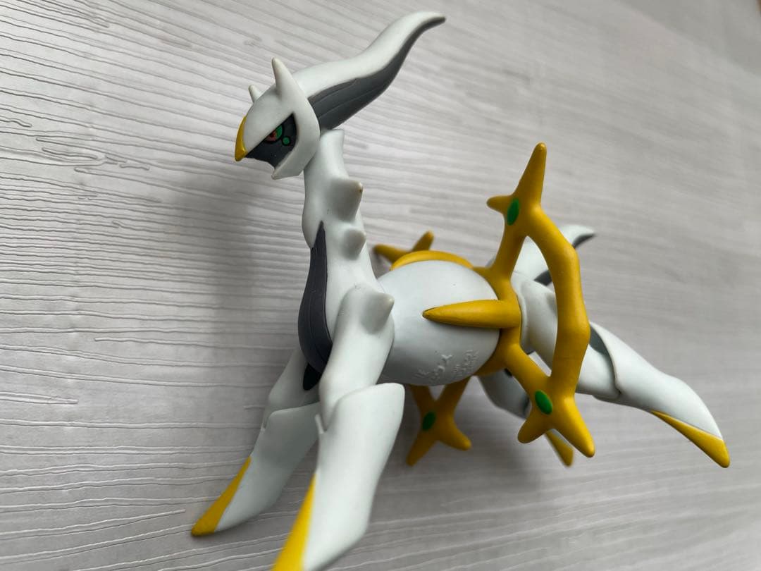 ポケモンフィギュア　アルセウス・パルキア・ディアルガ