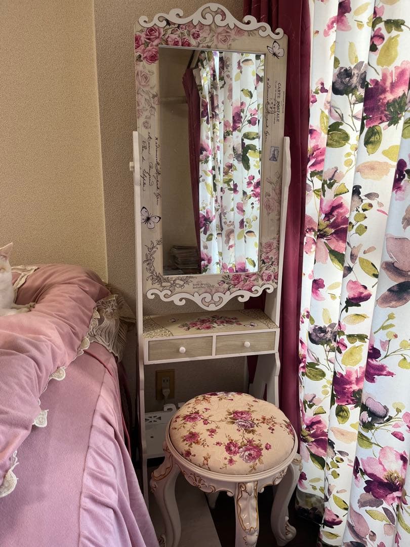 お姫様風ドレッサー　鏡台