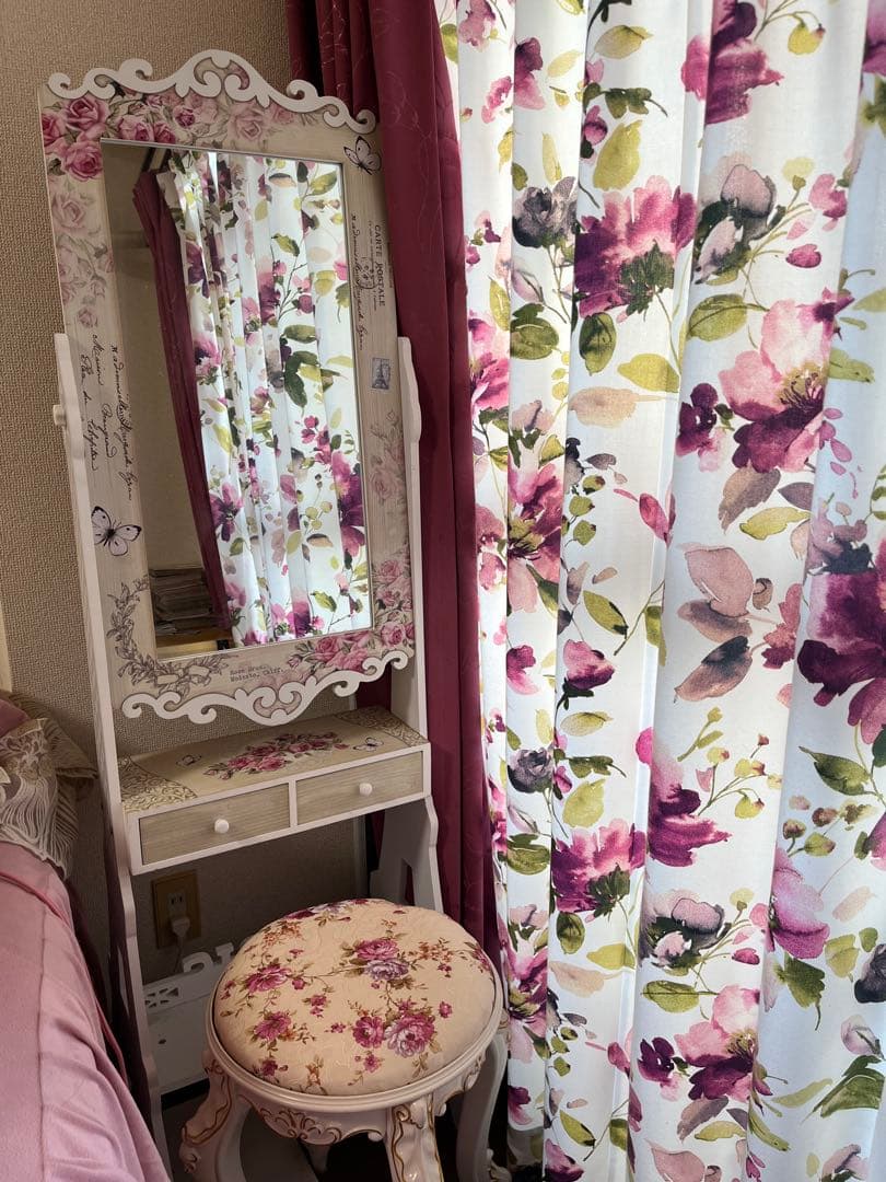 お姫様風ドレッサー　鏡台