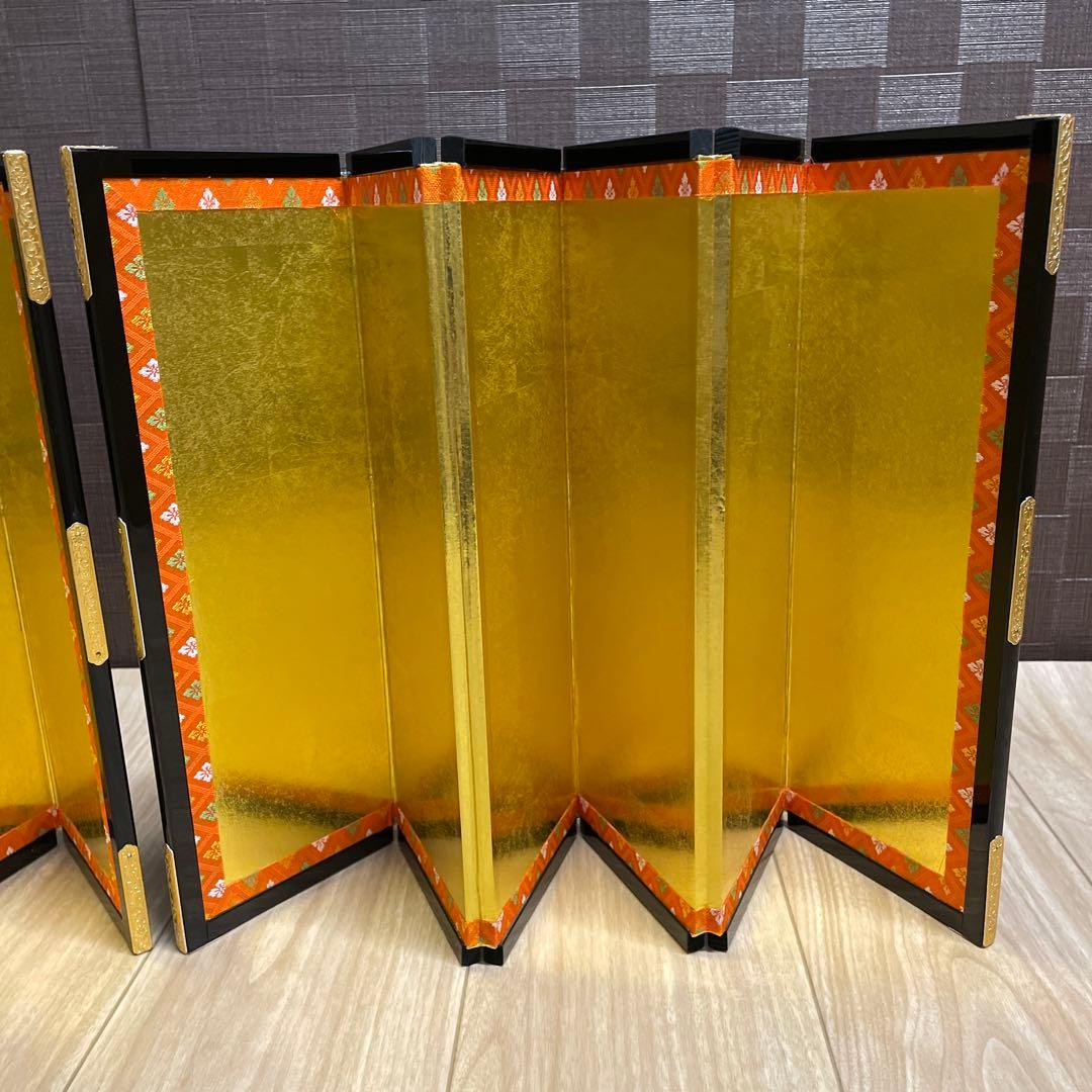 雛人形　桃の節句　屏風　金色