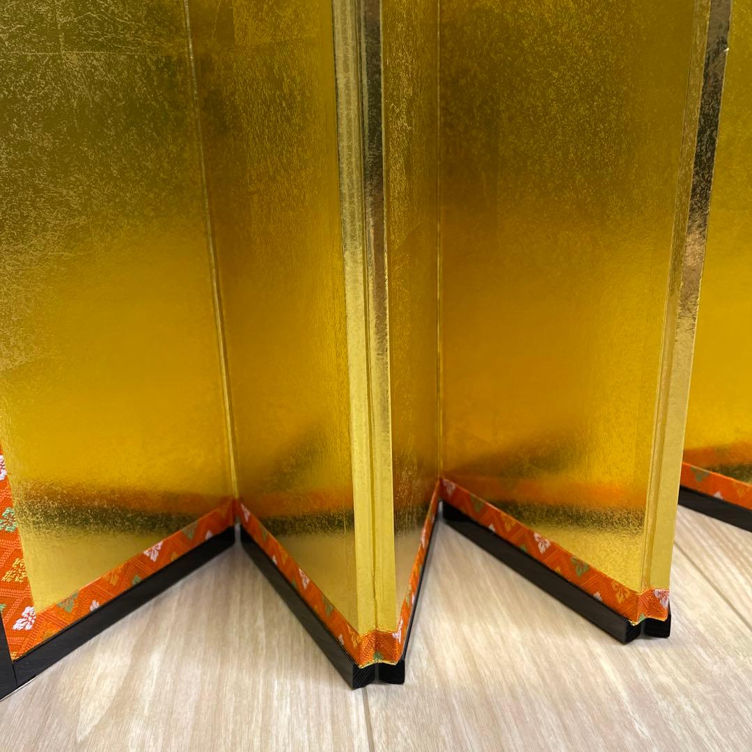 雛人形　桃の節句　屏風　金色