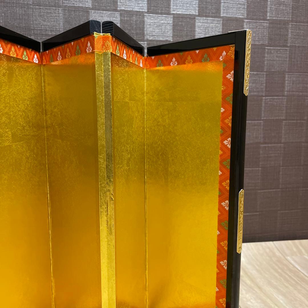 雛人形　桃の節句　屏風　金色