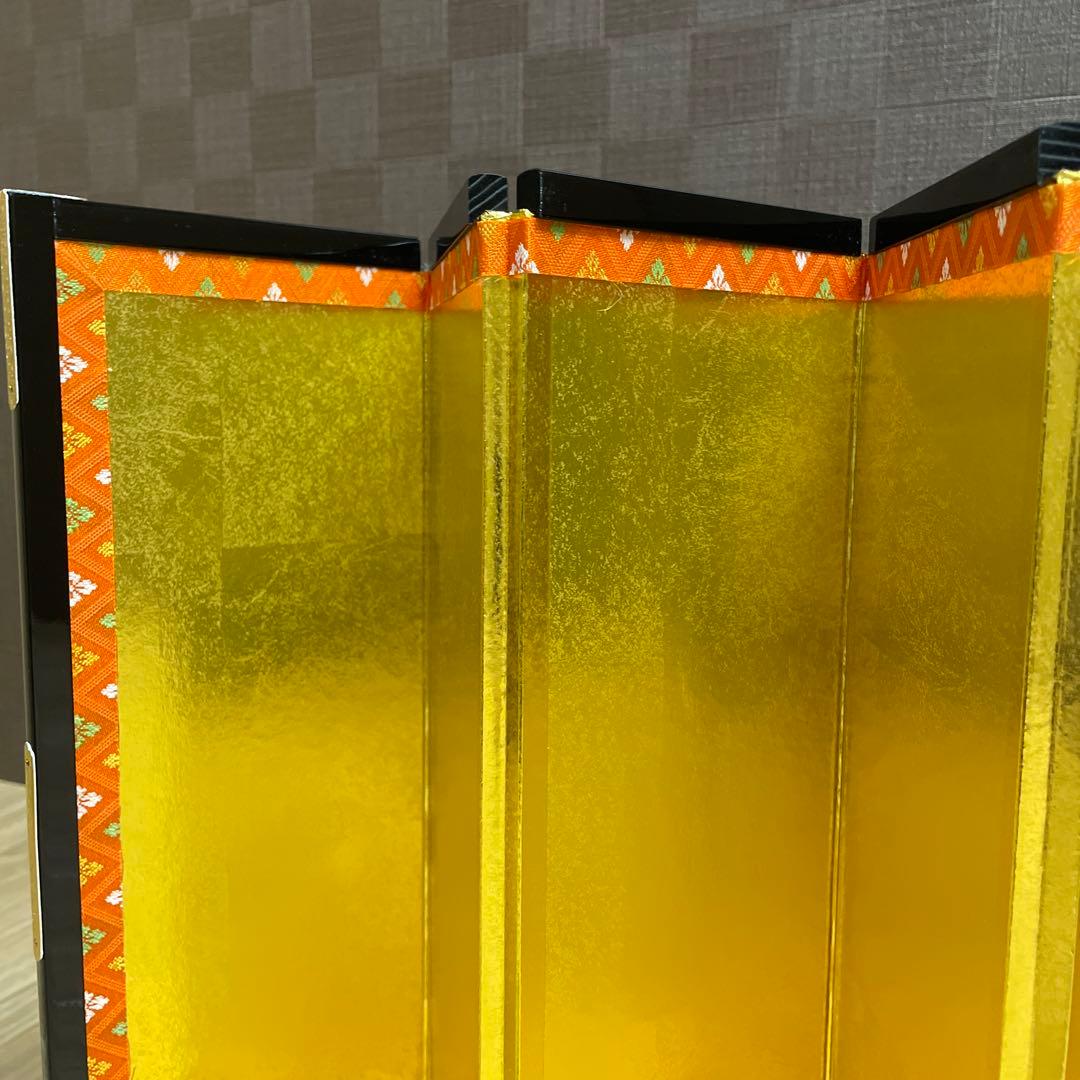 雛人形　桃の節句　屏風　金色