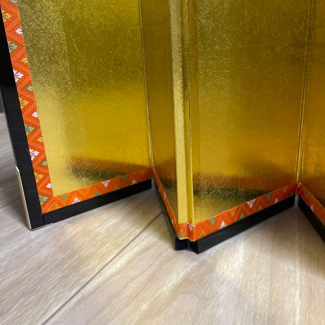 雛人形　桃の節句　屏風　金色