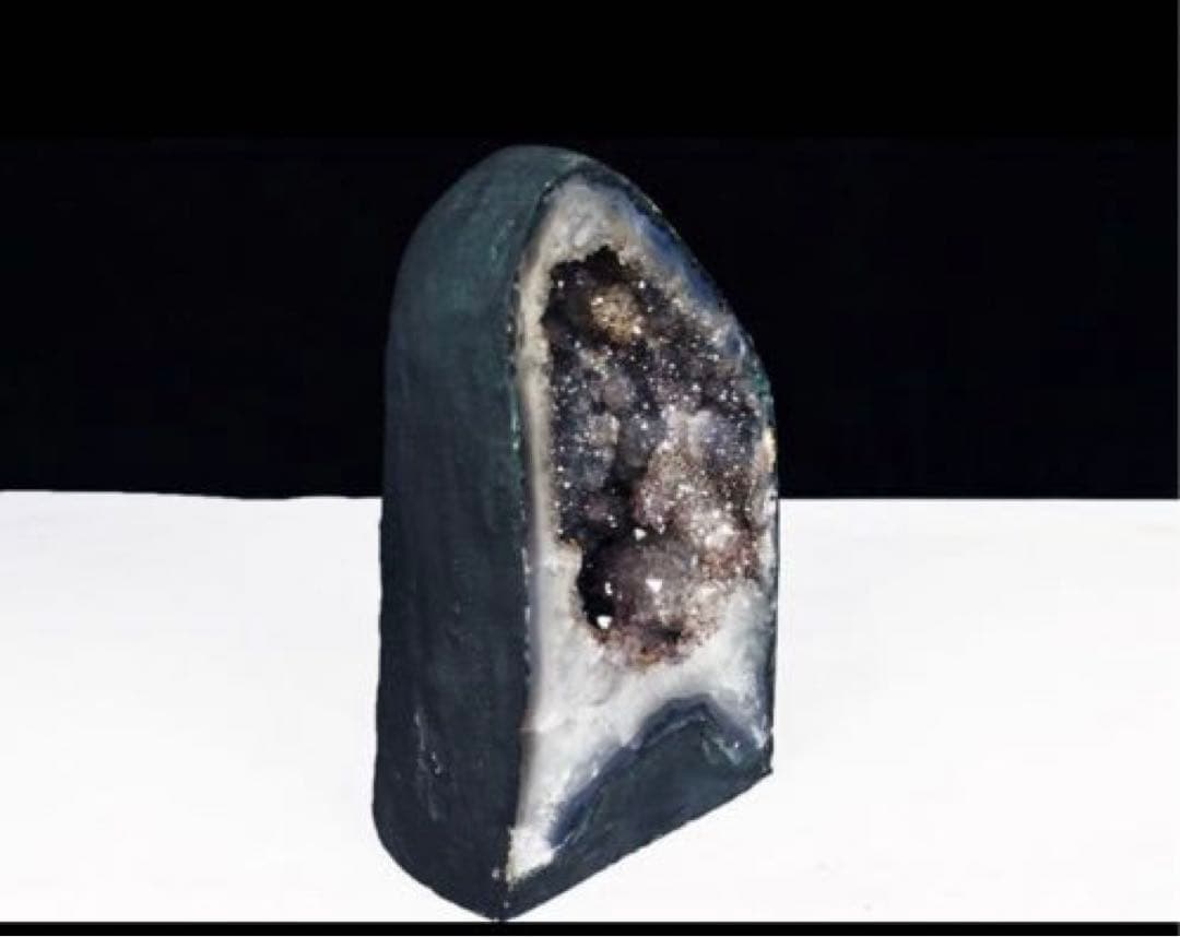 ブラジル産 フラワーアメジストドーム