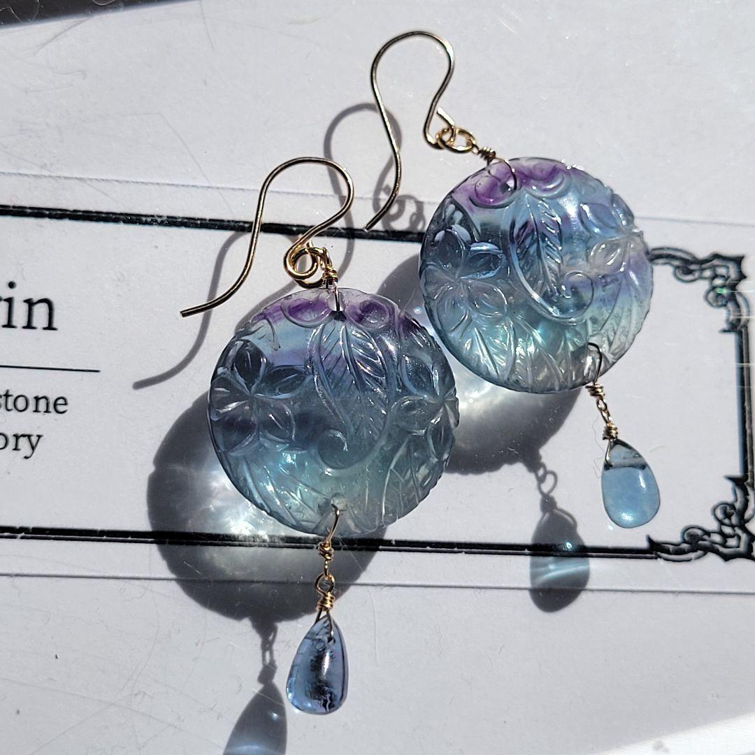 ff様 フローライト プルメリアカービングピアス