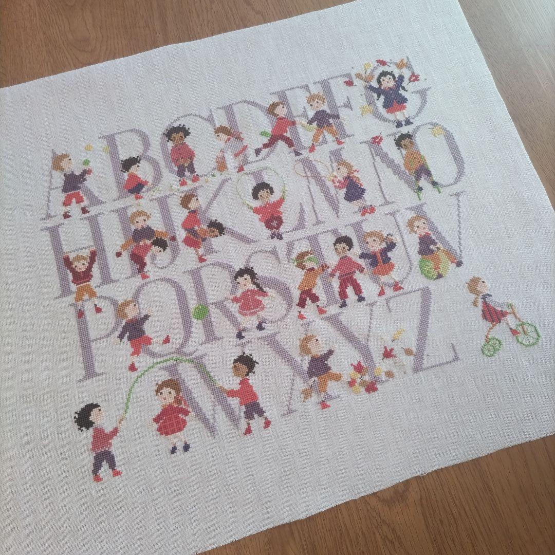 《専用》　クロスステッチ完成品 ( ペレッテサモイロフさん ）