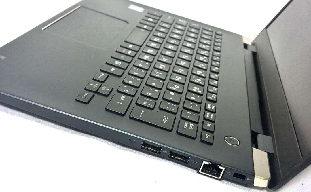 外見美品 OS ストレージなし 薄型 13型 dynabook G83/M i5