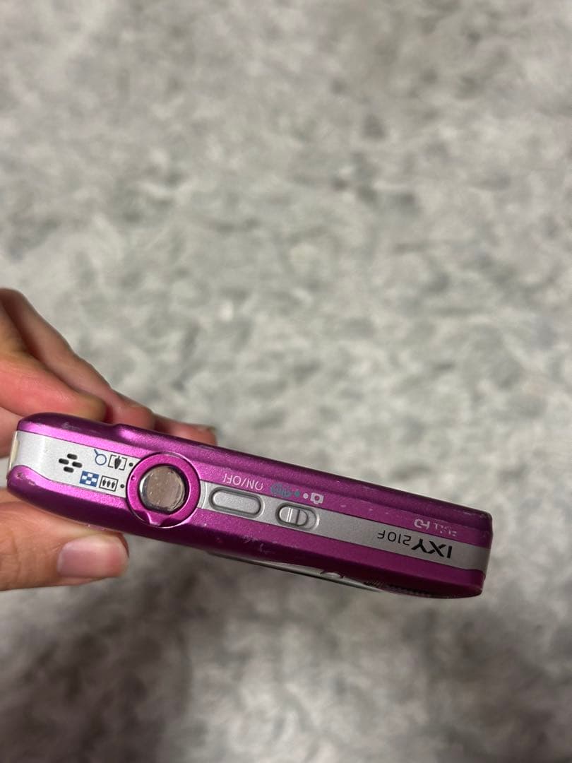 Canon IXY 210Fピンク デジタルカメラ 本体と充電器