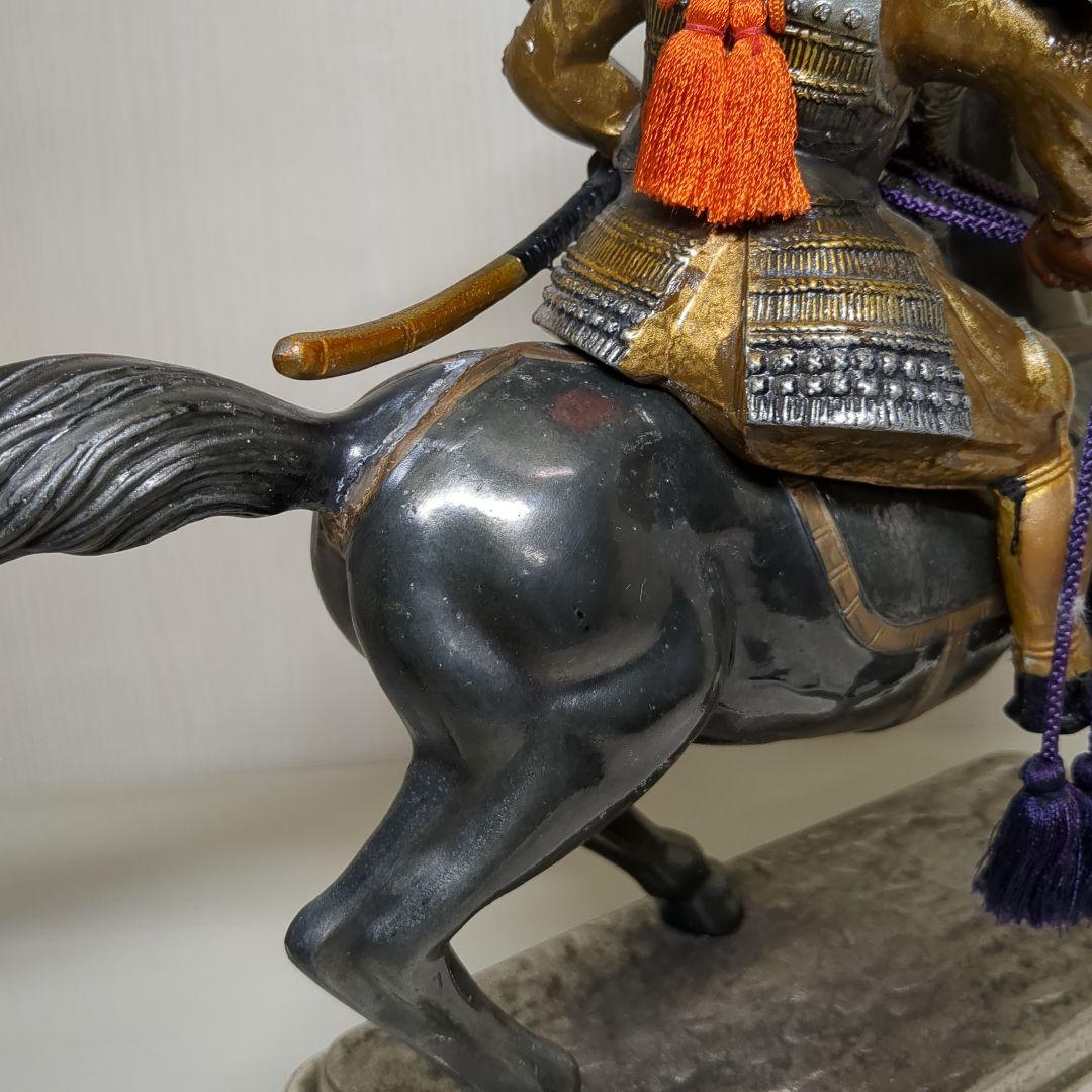 楠木正成　金属製　騎馬武者　馬上武者　横幅最大約３９センチ
