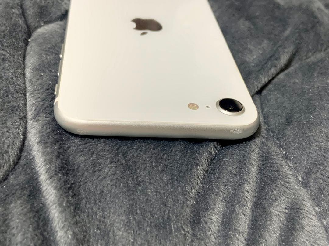 SIMフリー Apple iPhone SE (第2世代) ホワイト 64GB