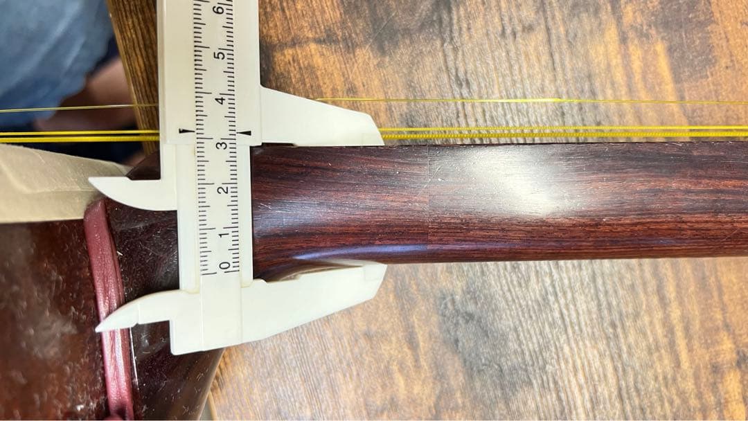 古い三味線　綾杉胴