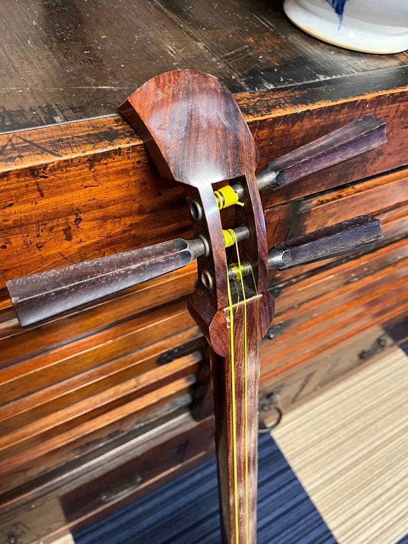 古い三味線　綾杉胴