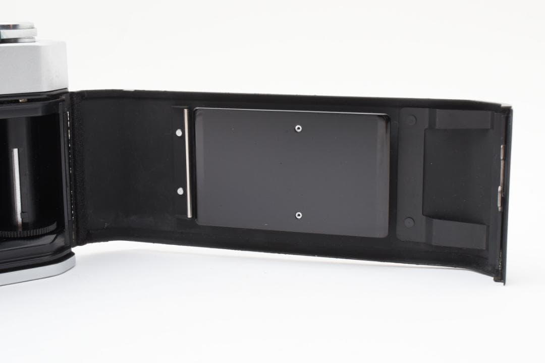 新品級 NIKON Nikomat EL シルバー モルト新品交換済 B774