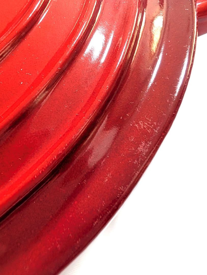 美品★ル・クルーゼ鍋　ハート型 チェリーレッド　2L　ラムカンセット　ココット