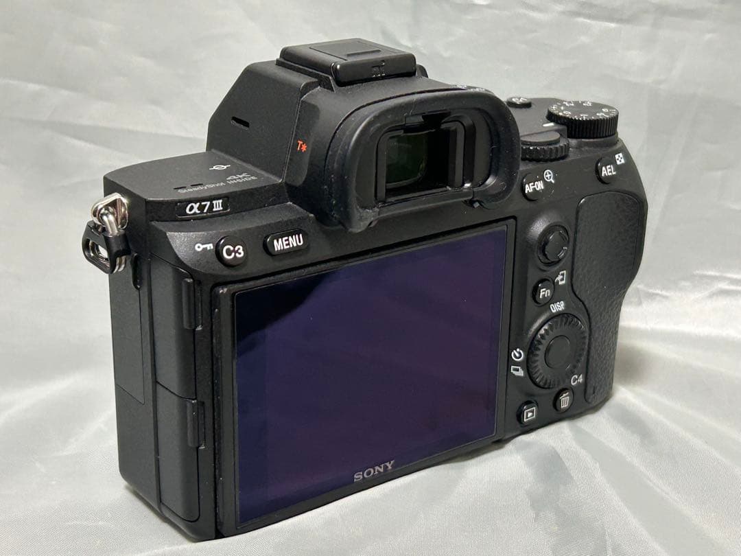 SONY α7 III（ILCE-7M3） [ボディ] / ソニーEマウント