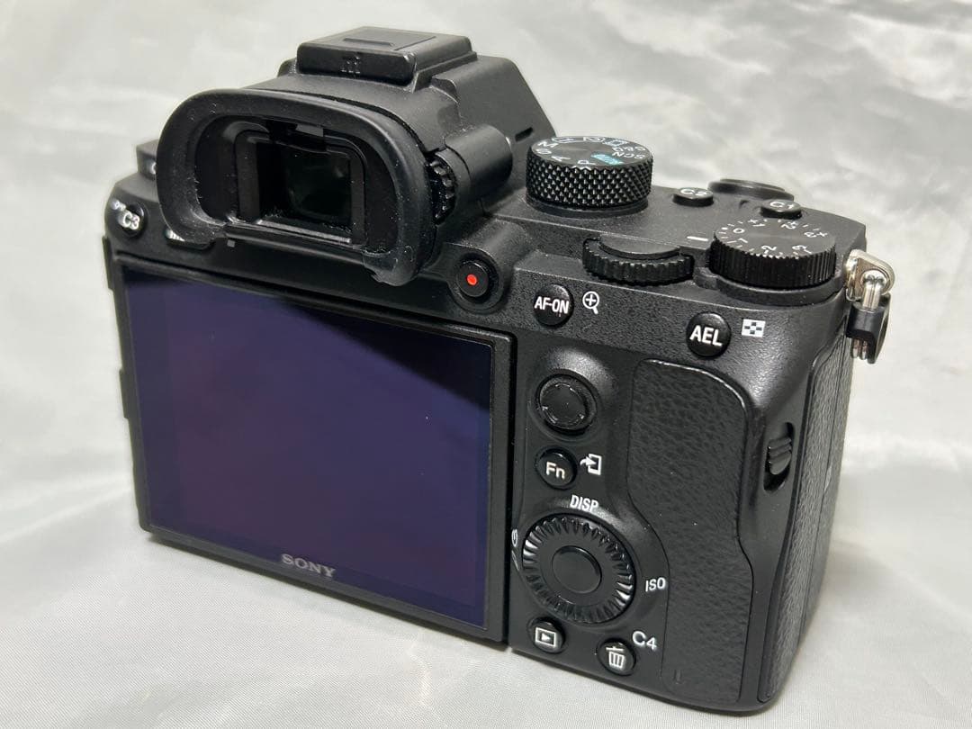 SONY α7 III（ILCE-7M3） [ボディ] / ソニーEマウント