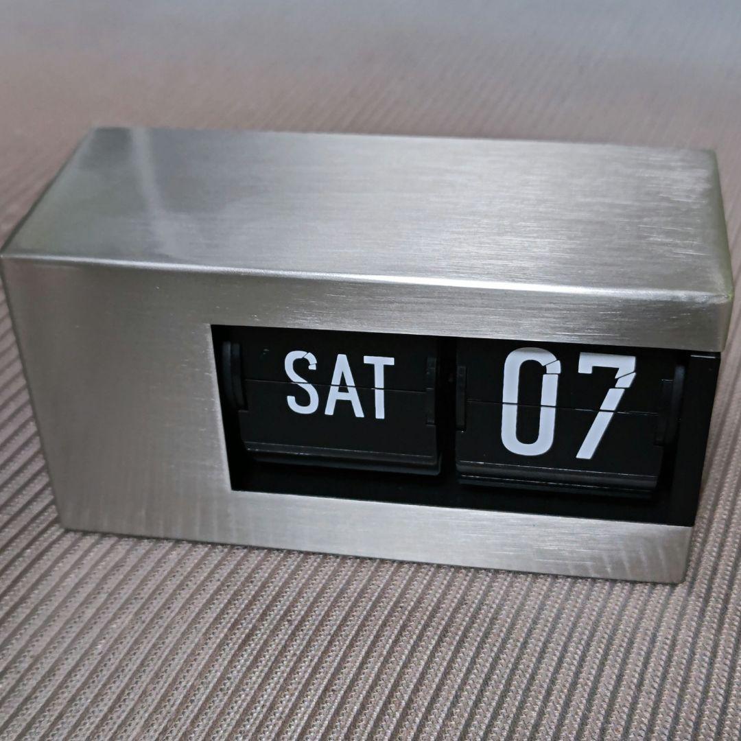 機械式フリップデスクトップカレンダー