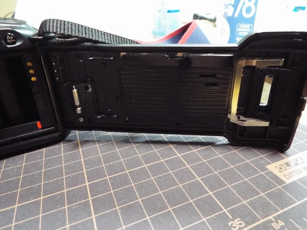 超美品 フィルム式_CANON NEW EOS Kiss ダブルズーム付