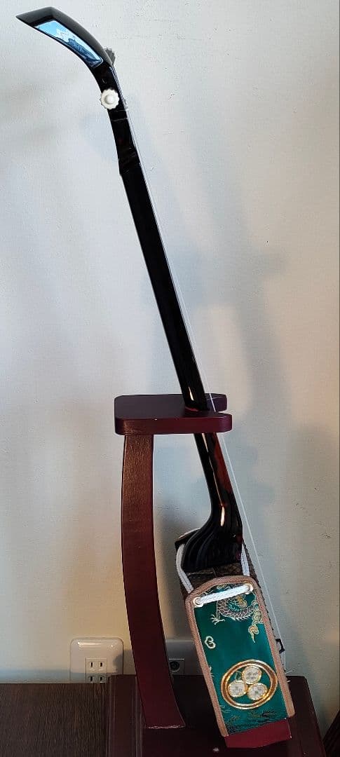 6B 名工平良昌則氏作 八重山黒木ウジラミ材 与那城型三線