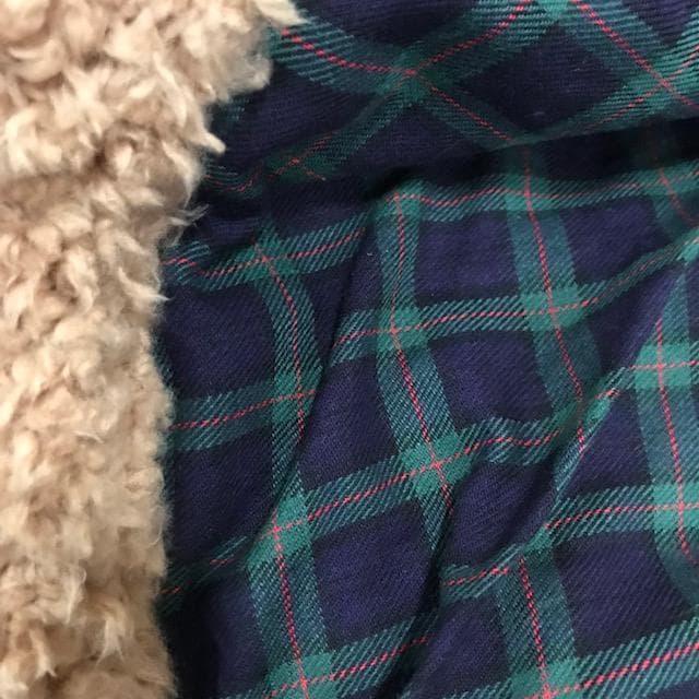 ハンドメイド・くまさんのお顔がフードに♪フワフワ暖かエルゴカバー：緑チェック