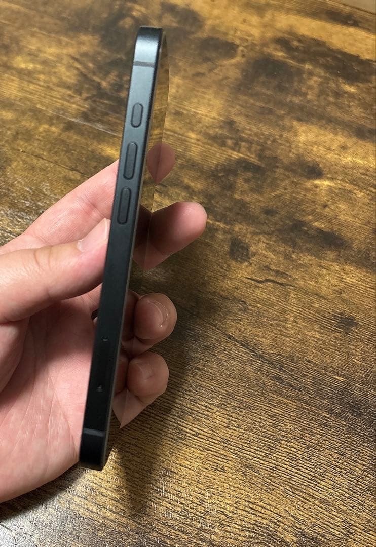 iPhone16e 128GB ブラック