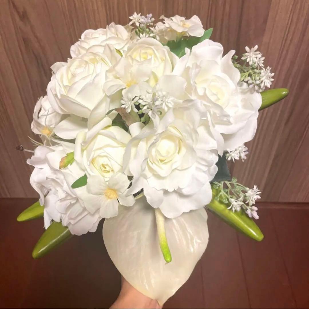 ウェディングブーケ　花束　ブートニア　花嫁　結婚式　前撮り