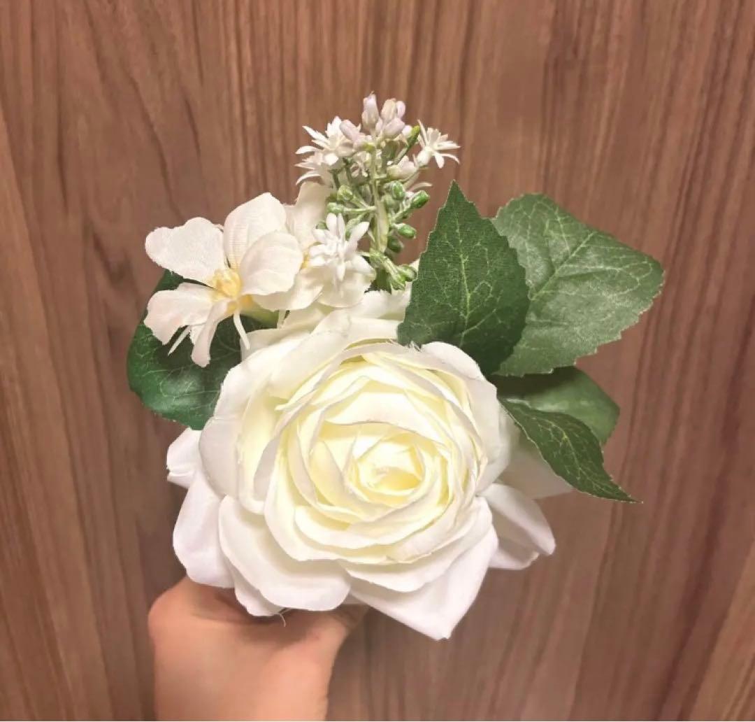 ウェディングブーケ　花束　ブートニア　花嫁　結婚式　前撮り