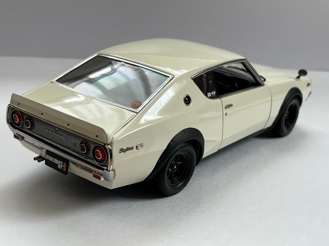 京商 1/18 日産 スカイライン2000GT-R KPGC110 白 車体美品