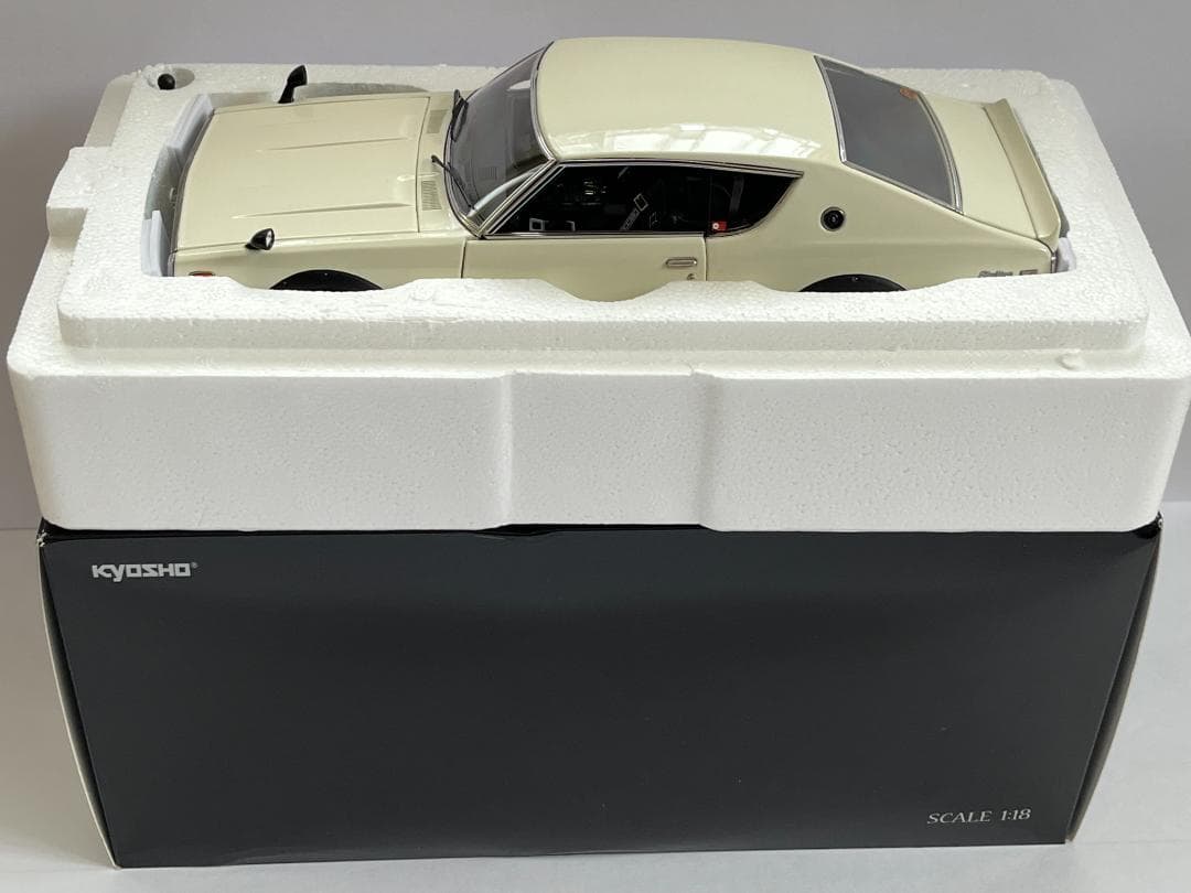 京商 1/18 日産 スカイライン2000GT-R KPGC110 白 車体美品