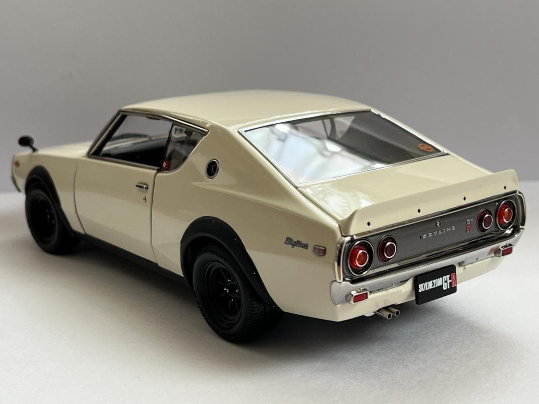 京商 1/18 日産 スカイライン2000GT-R KPGC110 白 車体美品