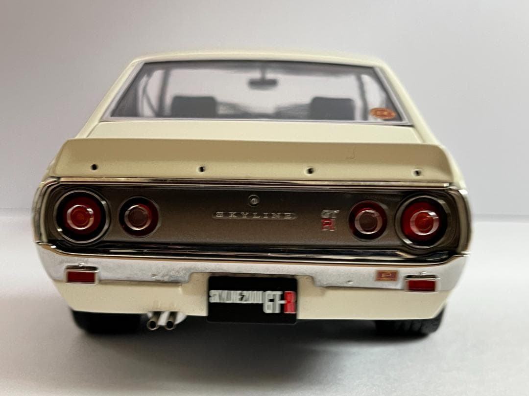 京商 1/18 日産 スカイライン2000GT-R KPGC110 白 車体美品