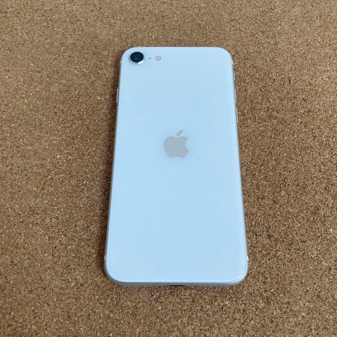 962 電池ほぼ新品☆比較的美品☆iPhoneSE2 64GB SIMフリー☆