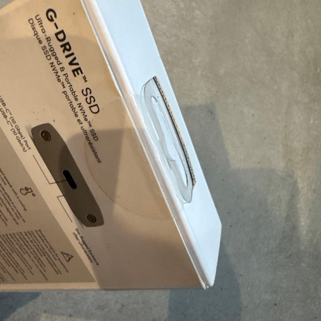 サンディスク G-DRIVE SSD 4TB ポータブル 外付け
