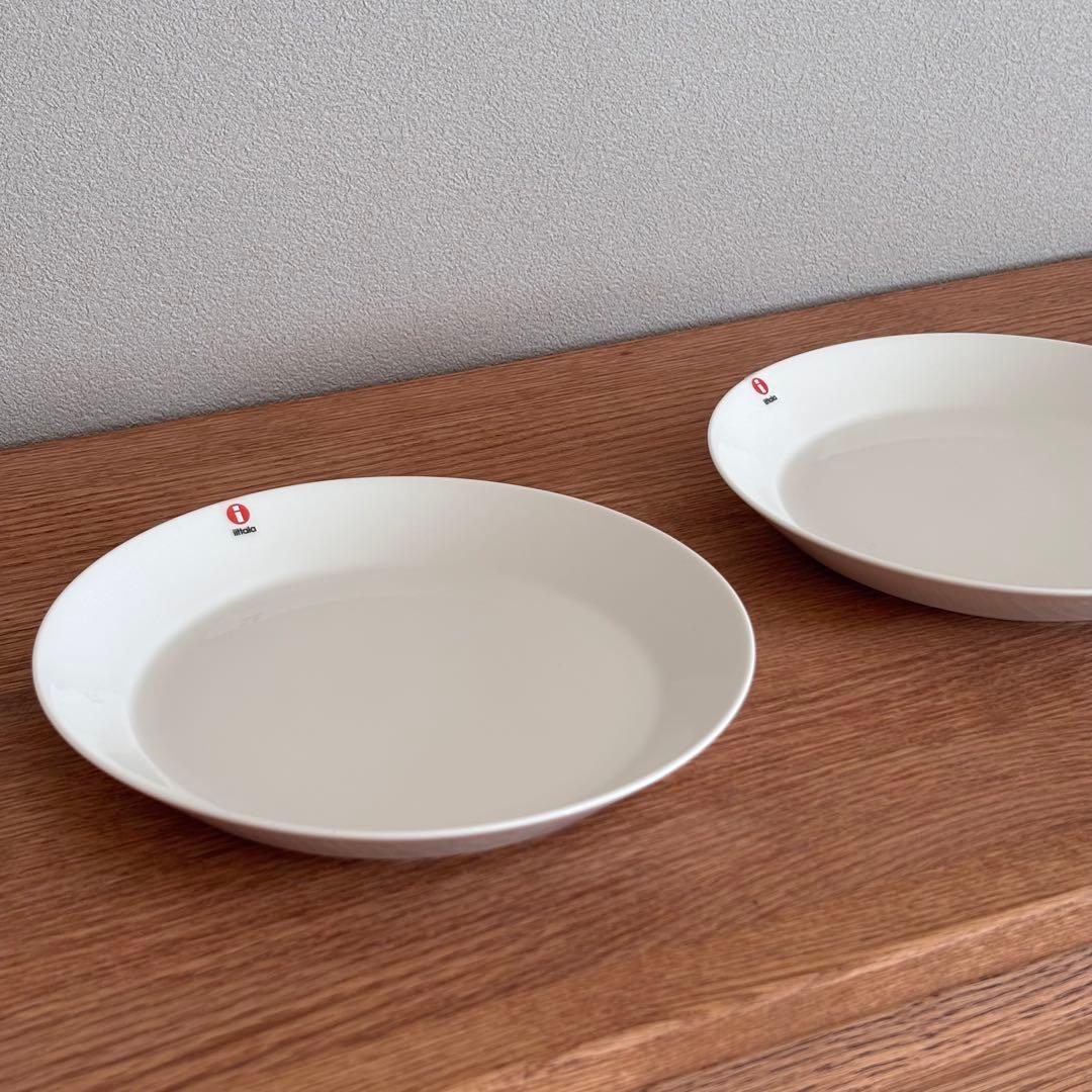 未使用  21㎝ プレート ホワイト 2枚 フィンランド製