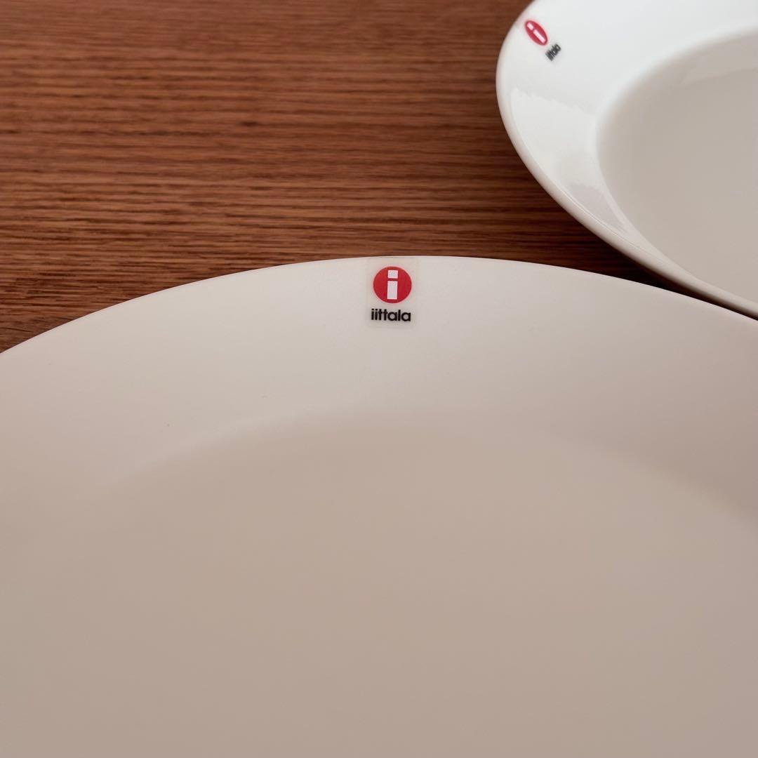 未使用  21㎝ プレート ホワイト 2枚 フィンランド製