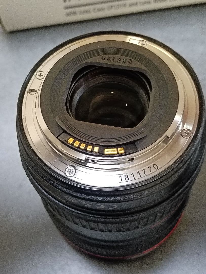 Canon EF 24-105mm f/4L IS USM ズームレンズ