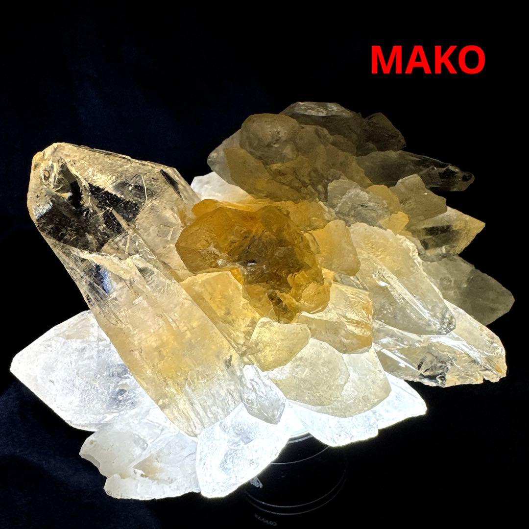 M1687☆マニハール水晶クラスター919g☆天然石　原石☆50116-B